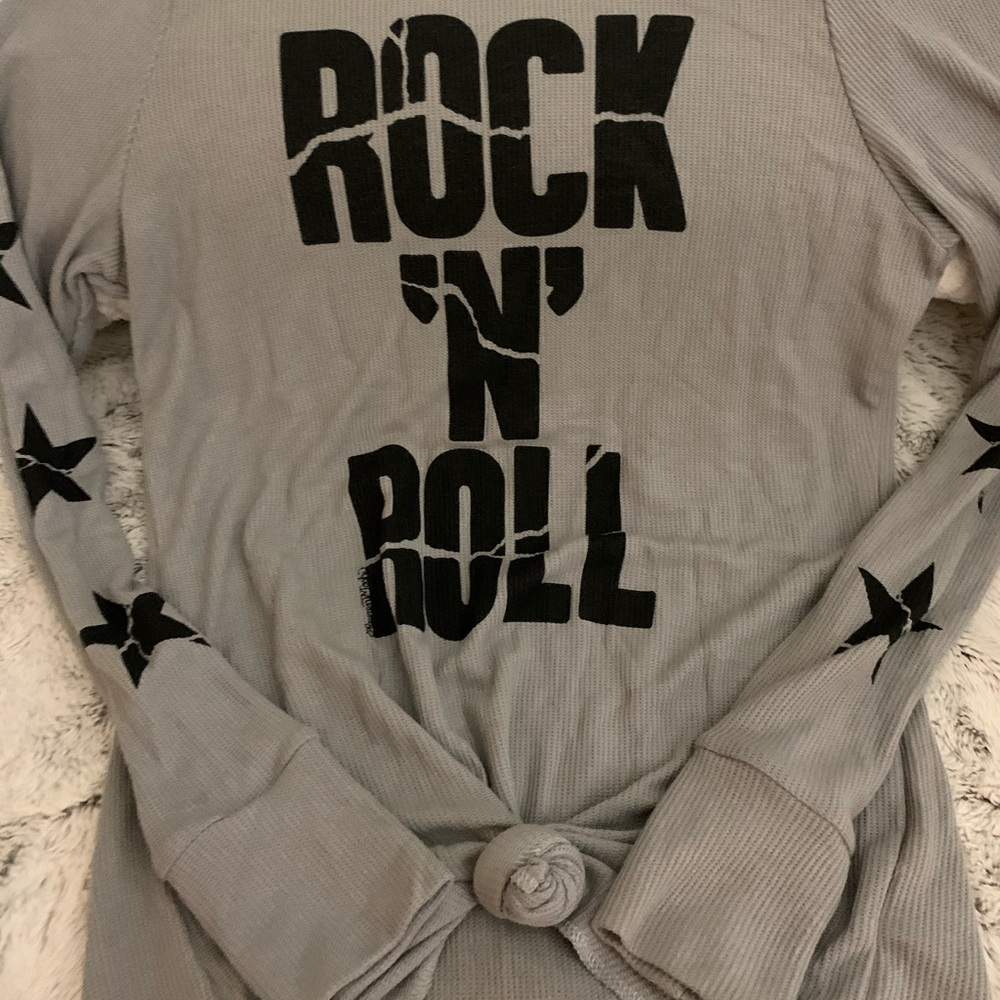 Lauren Moshi long sleeved tee-shirt brand new